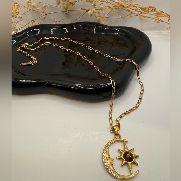 Gold Sun and Moon Pendant Necklace - Picture 5 of 5